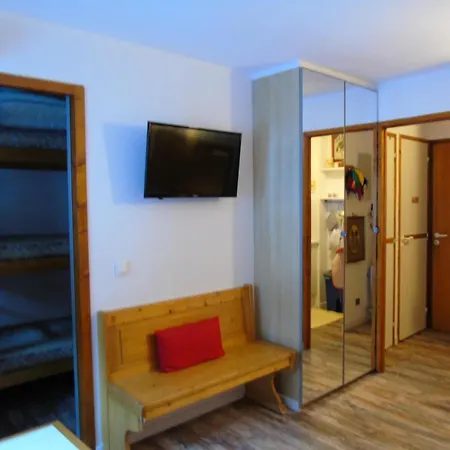 Melezets - Pour 4 Personnes Mae-8974 Apartment
